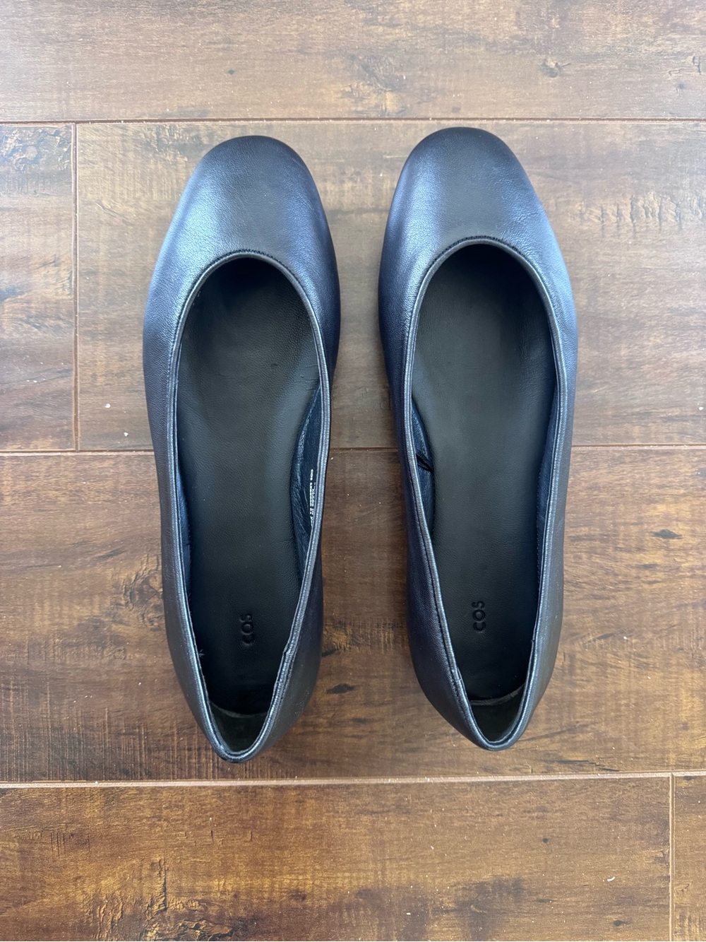 COS Black Leather Round-Toe Ballet Flats